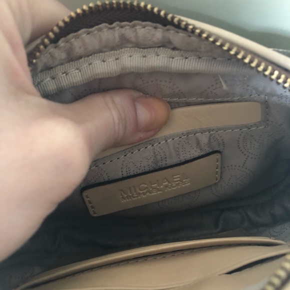 MICHAEL KORS small leather crossbody bag - Picture 6 of 7